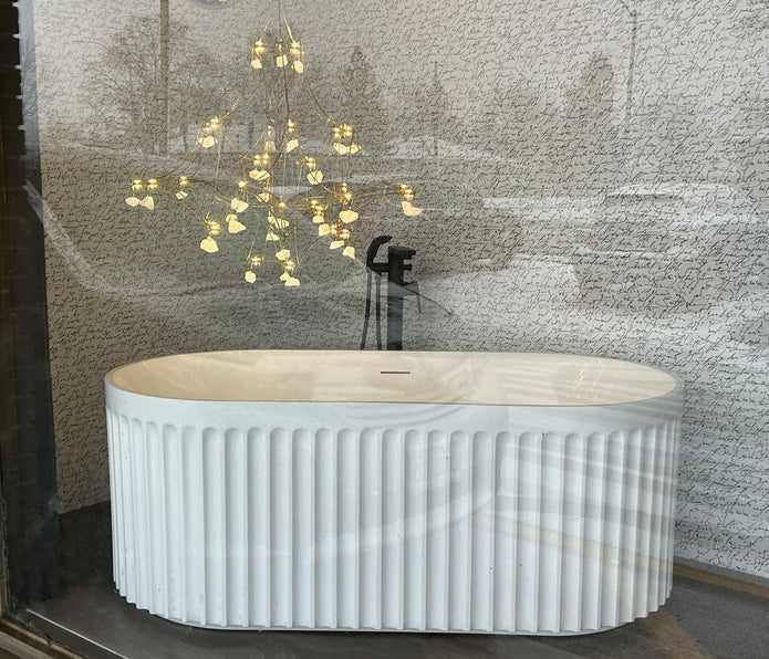 Zena 67" Freestanding Bath Tub Matt White